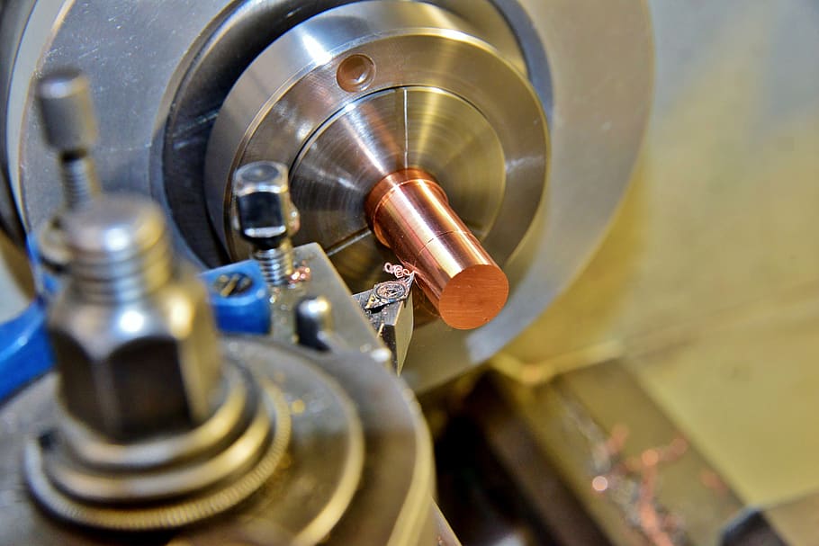 Lathe turning precision components