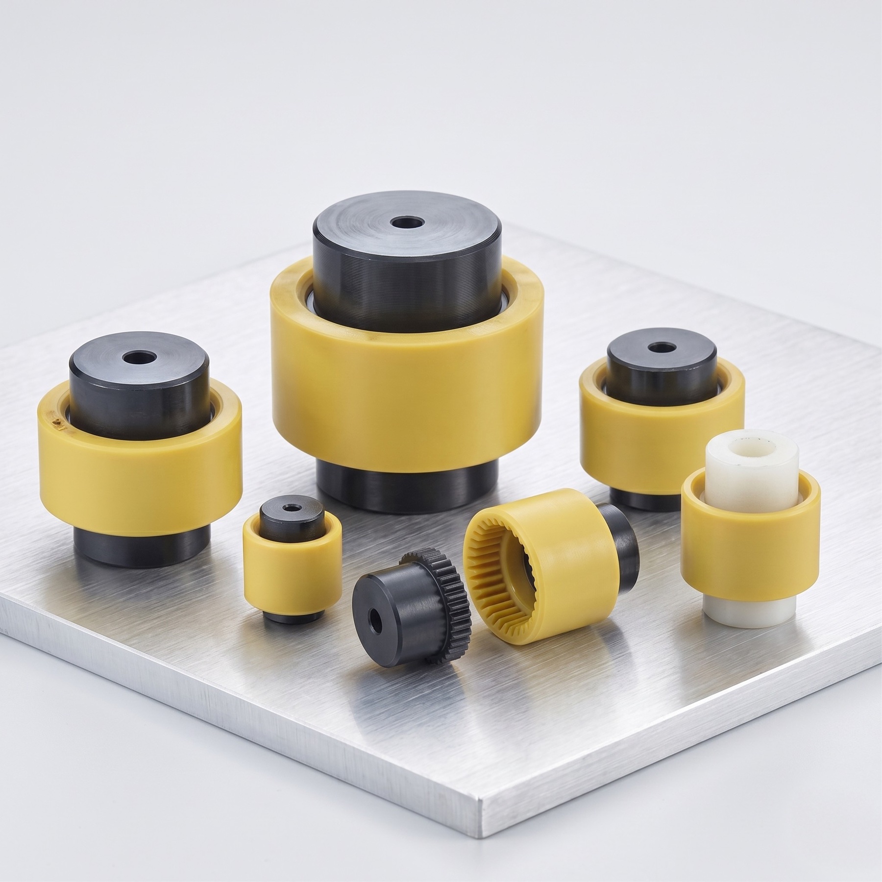 Couplings and brakedrums